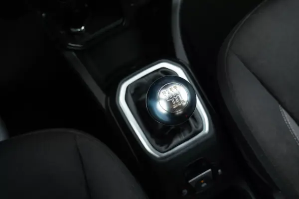 Jeep Renegade 2022 - 20950 EUR, 100930 km - AUTO.MOTO.pt - 100930km - foto 17 de 25