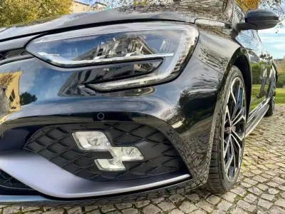 Renault Mégane 2022 - 39990 EUR, 37500 km - AUTO.MOTO.pt - 37500km - foto 34 de 36