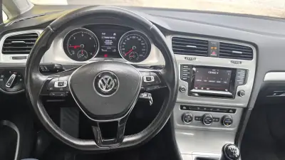 Volkswagen Golf 2015 - 14990 EUR, 135000 km - AUTO.MOTO.pt - 135000km - foto 16 de 26