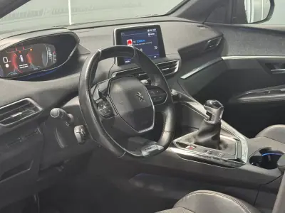 Peugeot 3008 2018 - 16990 EUR, 121000 km - AUTO.MOTO.pt - 121000km - foto 25 de 31