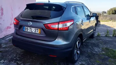 Nissan Qashqai 2017 - 15999 EUR, 139999 km - AUTO.MOTO.pt - 139999km - foto 5 de 34