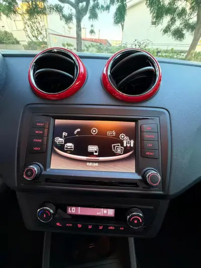 SEAT Ibiza 2016 - 9990 EUR, 124000 km - 124000km - foto 11 de 20