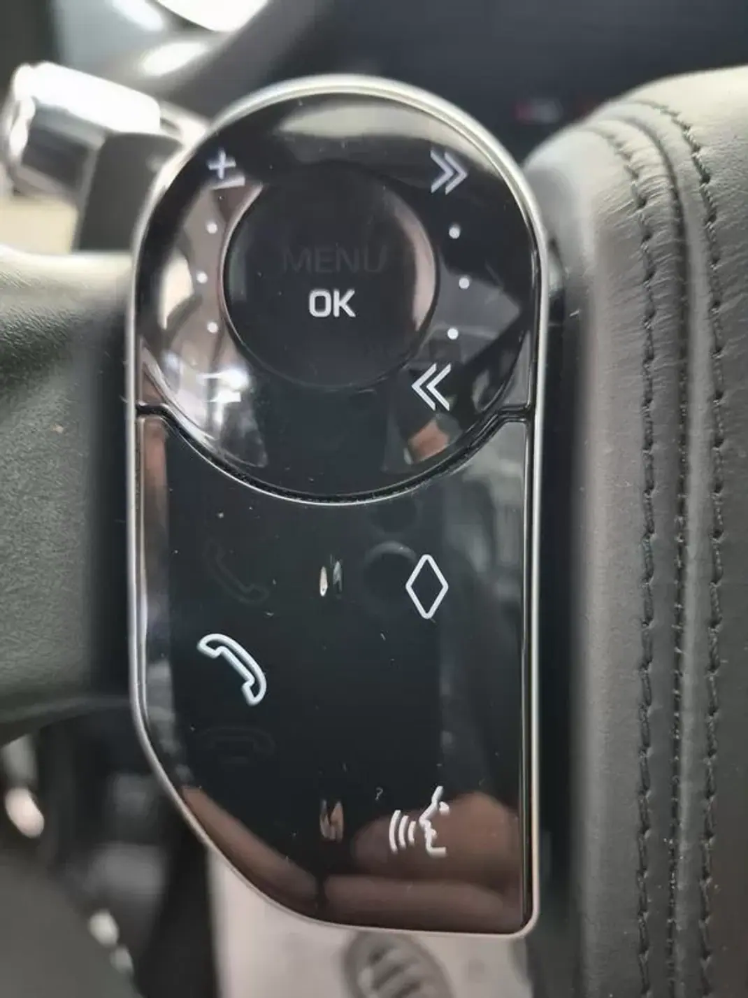 Land Rover Discovery Sport 2020 - 33900 EUR, 60481 km - AUTO.MOTO.pt - 60481km - foto 38 de 58