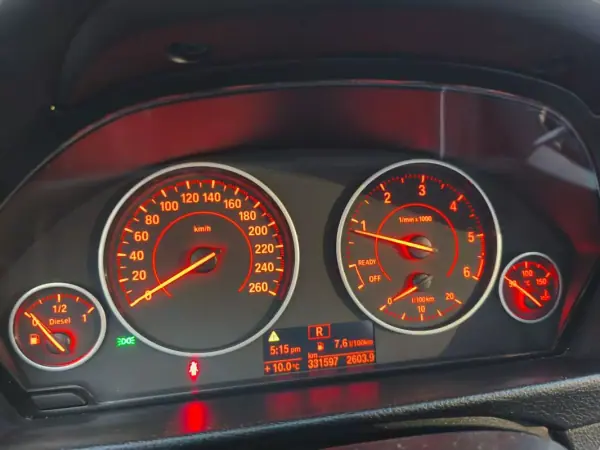 BMW 320 2012 - 13900 EUR, 320000 km - AUTO.MOTO.pt - 320000km - foto 37 de 37