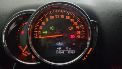 MINI Countryman 2018 - 21550 EUR, 127363 km - AUTO.MOTO.pt - 127363km - foto 26 de 71