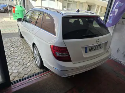 Mercedes-Benz C 200 2012 - 11990 EUR, 263748 km - AUTO.MOTO.pt - 263748km - foto 6 de 24
