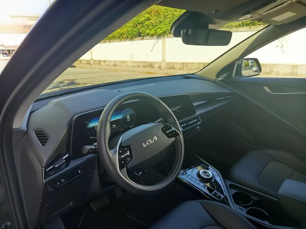 Kia e-Niro 2023 - 27990 EUR, 66300 km - 66300km - foto 12 de 20