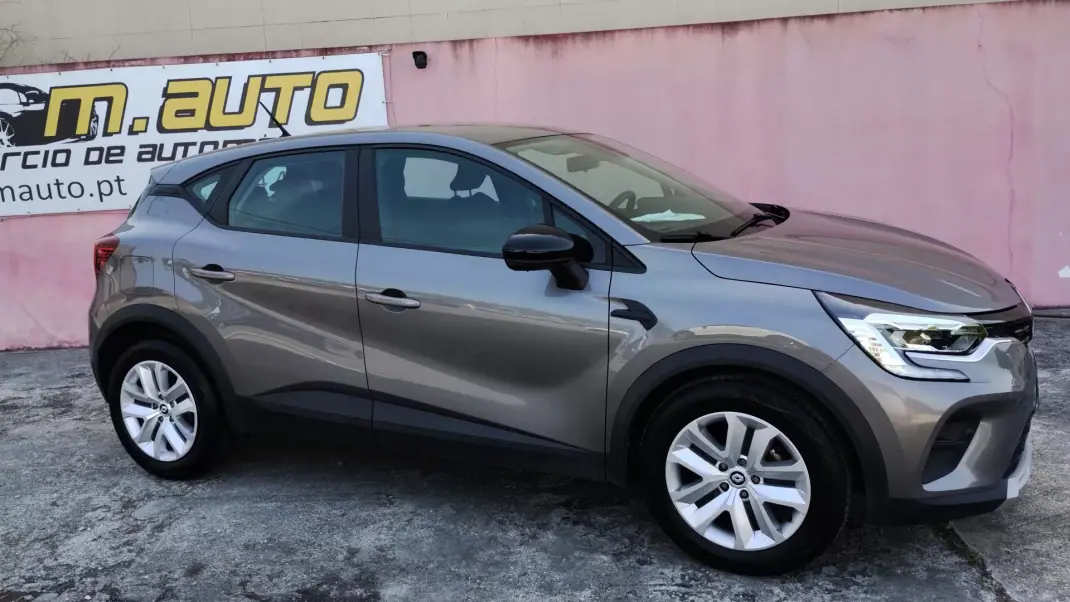 Renault Captur 2022 - 15950 EUR, 77000 km - AUTO.MOTO.pt - 77000km - foto 3 de 42