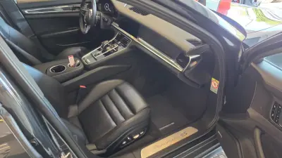 Porsche Panamera 2016 - 62500 EUR, 186989 km - AUTO.MOTO.pt - 186989km - foto 62 de 69