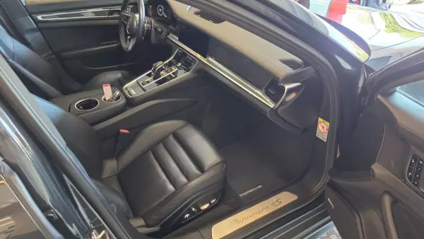 Porsche Panamera 2016 - 62500 EUR, 186989 km - AUTO.MOTO.pt - 186989km - foto 62 de 69