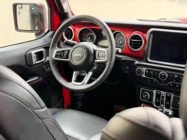 Jeep Wrangler Unlimited 2019 - 67500 EUR, 150181 km - 150181km - foto 16 de 25