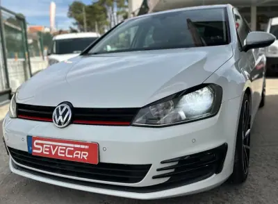 Volkswagen Golf 2015 - 14990 EUR, 222570 km - foto 1 de 8