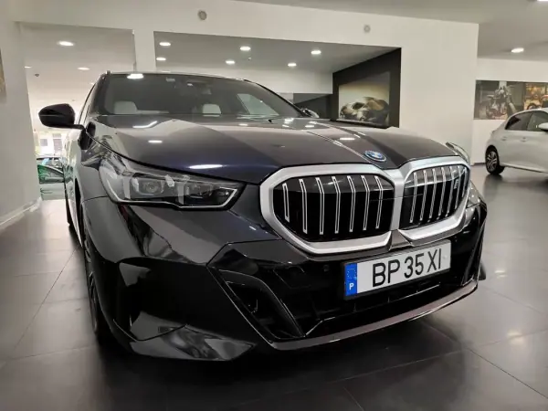BMW i5 2024 - 53990 EUR, 29000 km - AUTO.MOTO.pt - 29000km - foto 17 de 58