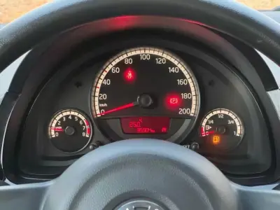 Volkswagen Up! 2016 - 8450 EUR, 35000 km - 35000km - foto 15 de 18
