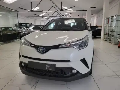 Toyota C-HR 2019 - 22950 EUR, 84605 km - 84605km - foto 3 de 29