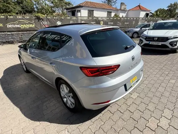 SEAT Leon 2020 - 16900 EUR, 86900 km - AUTO.MOTO.pt - 86900km - foto 9 de 12