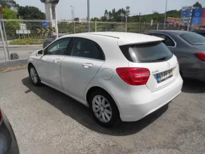 Mercedes-Benz A 180 2014 - 16900 EUR, 118688 km - AUTO.MOTO.pt - 118688km - foto 5 de 14