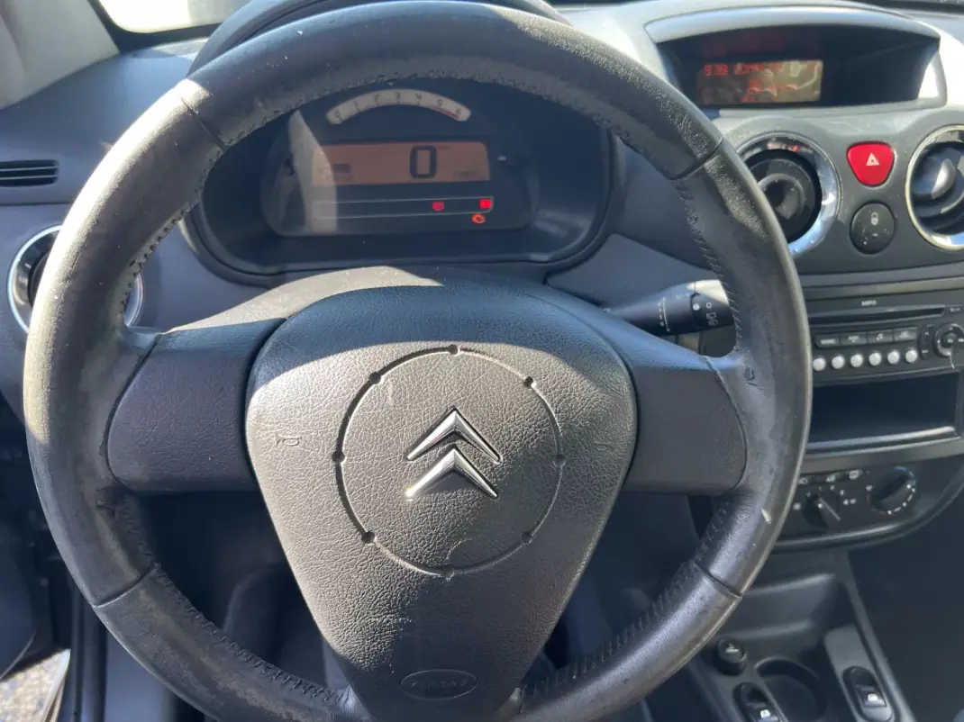 Citroën C2 2009 - 4999 EUR, 199500 km - AUTO.MOTO.pt - 199500km - foto 9 de 14