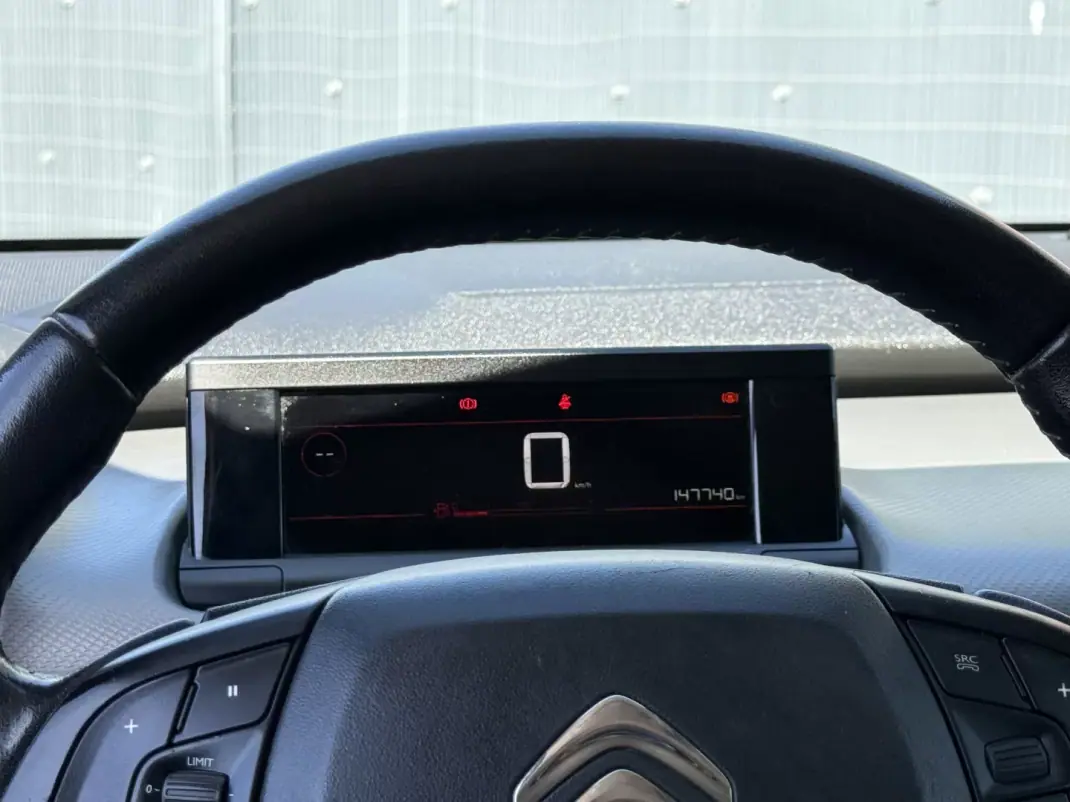 Citroën C4 Cactus 2018 - 11950 EUR, 145000 km - 145000km - foto 11 de 20