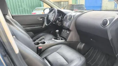 Nissan Qashqai 2010 - 7300 EUR, 173000 km - AUTO.MOTO.pt - 173000km - foto 3 de 18