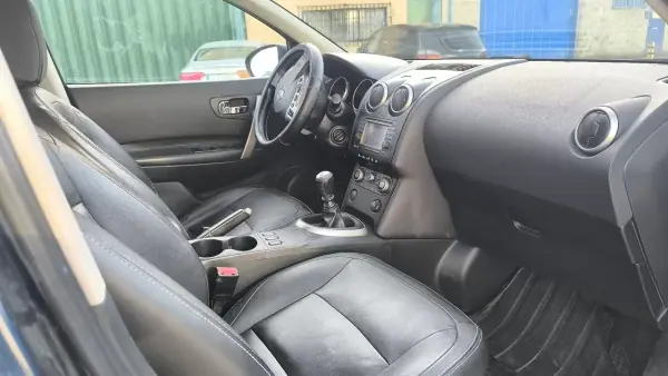 Nissan Qashqai 2010 - 7300 EUR, 173000 km - AUTO.MOTO.pt - 173000km - foto 3 de 18