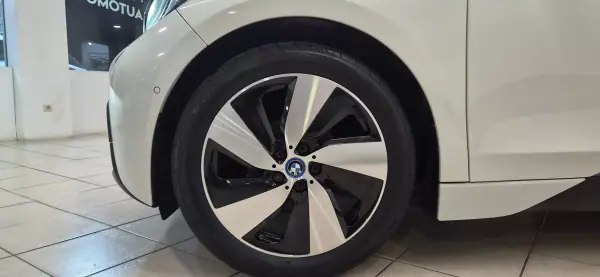 BMW i3 2017 - 17990 EUR, 55009 km - AUTO.MOTO.pt - 55009km - foto 12 de 44