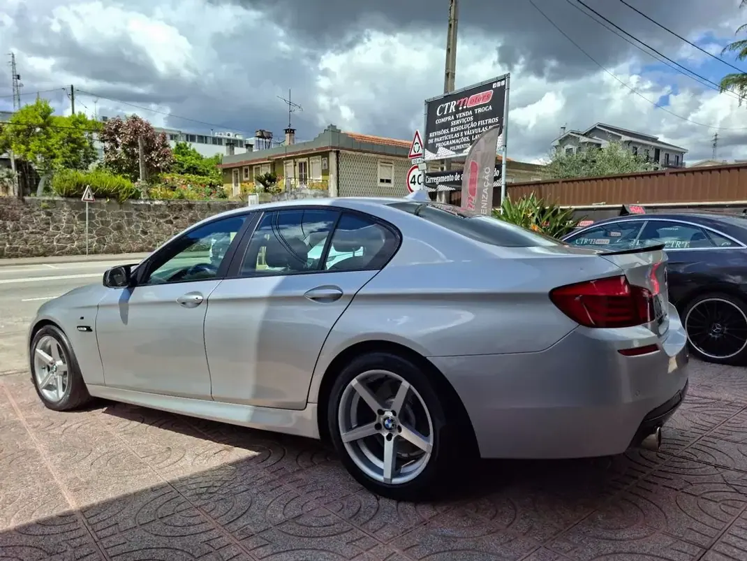 BMW 530e 2010 - 13500 EUR, 335567 km - AUTO.MOTO.pt - 335567km - foto 12 de 27