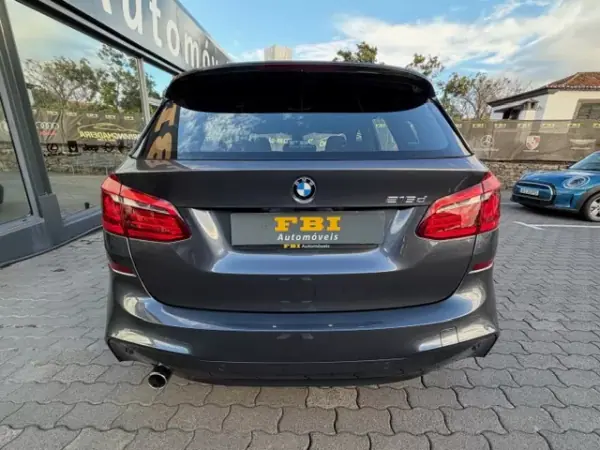 BMW 216 Active Tourer 2016 - 17900 EUR, 88780 km - AUTO.MOTO.pt - 88780km - foto 8 de 12