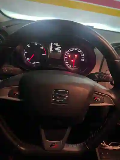 SEAT Ibiza 2014 - 8500 EUR, 183300 km - 183300km - foto 4 de 5