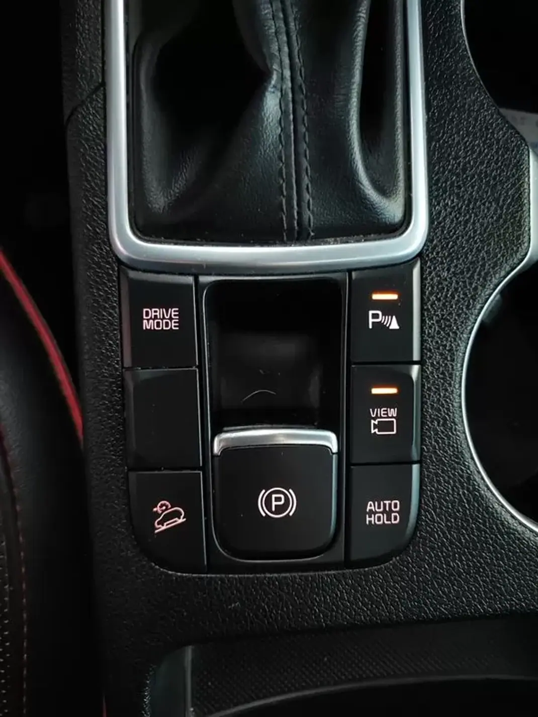 Kia Sportage 2021 - 19750 EUR, 67500 km - AUTO.MOTO.pt - 67500km - foto 32 de 36