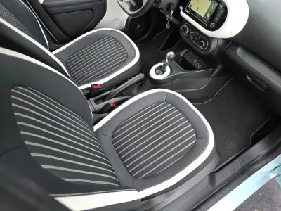 Renault Twingo 2023 - 14750 EUR, 27700 km - AUTO.MOTO.pt - 27700km - foto 27 de 32