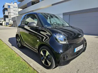 Smart Fortwo Cabrio 2021 - 12750 EUR, 42000 km - AUTO.MOTO.pt - 42000km - foto 3 de 10