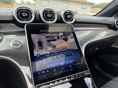 Mercedes-Benz C 300e 2024 - 51500 EUR, 26210 km - AUTO.MOTO.pt - 26210km - foto 13 de 22