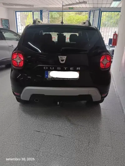 Dacia Duster 2019 - 14950 EUR, 117000 km - foto 5 de 31