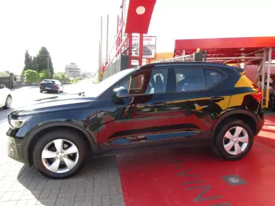 Volvo XC 40 2022 - 24699 EUR, 130656 km - 130656km - foto 3 de 32
