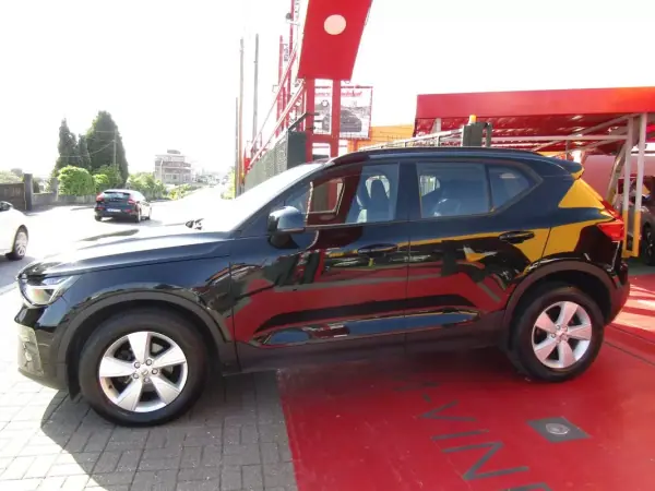 Volvo XC 40 1.5 T2 Momentum 2022 Gasolina