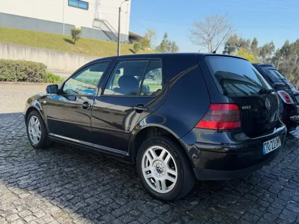 Volkswagen Golf 2003 - 2999 EUR, 191121 km - AUTO.MOTO.pt - 191121km - foto 4 de 25