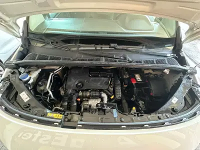 Peugeot Partner 2019 - 13900 EUR, 180422 km - AUTO.MOTO.pt - 180422km - foto 28 de 28