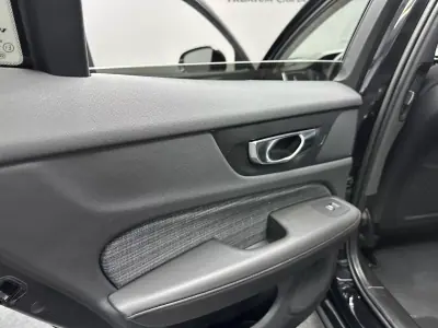 Volvo V60 2023 - 37500 EUR, 75000 km - AUTO.MOTO.pt - 75000km - foto 29 de 38