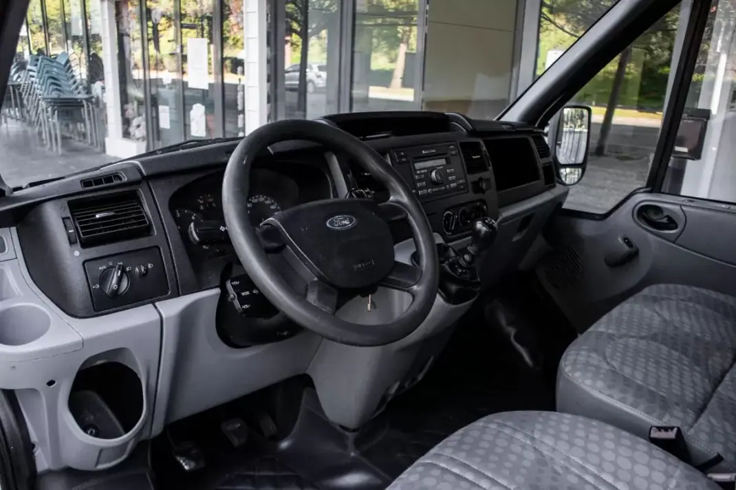 Ford Transit Custom L1 2.0 TDCI H1 2008 - 17900 EUR, 153460 km - AUTO.MOTO.pt - 153460km - foto 19 de 27