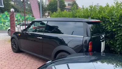 MINI Clubman 2009 - 6490 EUR, 230000 km - AUTO.MOTO.pt - 230000km - foto 3 de 11