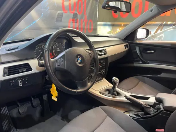 BMW 316 2009 - 9500 EUR, 111000 km - AUTO.MOTO.pt - 111000km - foto 29 de 47