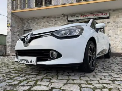 Renault Clio Sport Tourer 2015 - 8750 EUR, 190000 km - AUTO.MOTO.pt - 190000km - foto 22 de 35