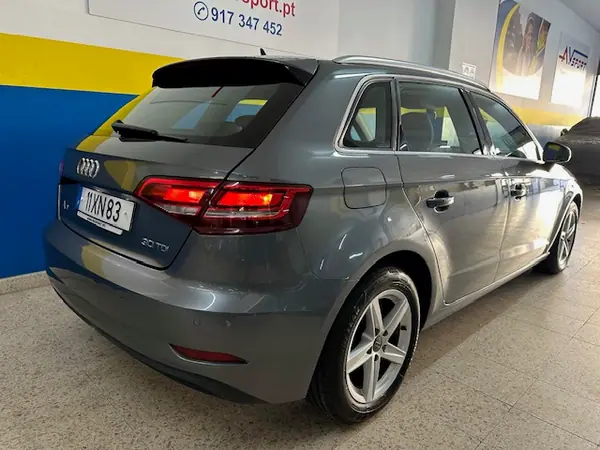 Audi A3 Sportback 2019 - 16450 EUR, 174000 km - AUTO.MOTO.pt - 174000km - foto 3 de 25