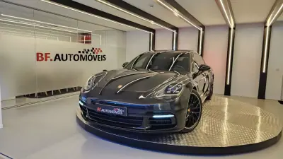 Porsche Panamera Sport Turismo 2018 - 71900 EUR, 135500 km - AUTO.MOTO.pt - 135500km - foto 9 de 49