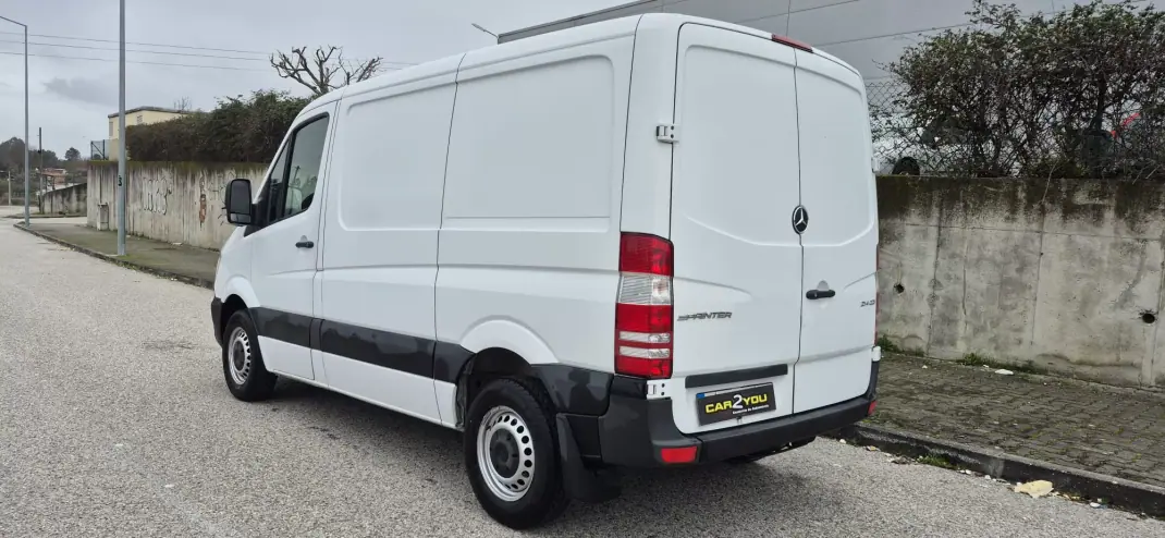 Mercedes-Benz Sprinter 214 CDI 2017 - 14750 EUR, 360000 km - AUTO.MOTO.pt - 360000km - foto 13 de 15