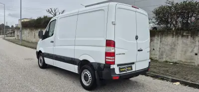 Mercedes-Benz Sprinter 214 CDI 2017 - 14750 EUR, 360000 km - AUTO.MOTO.pt - 360000km - foto 13 de 15
