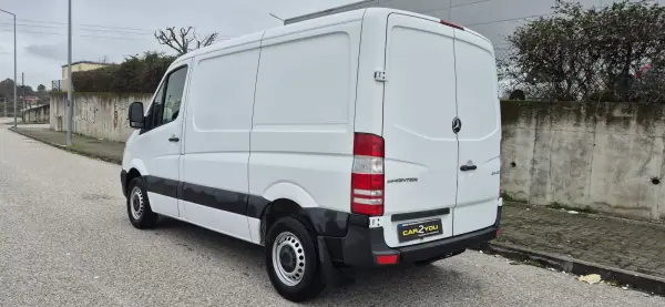 Mercedes-Benz Sprinter 2017 - 14750 EUR, 360000 km - AUTO.MOTO.pt - 360000km - foto 13 de 15