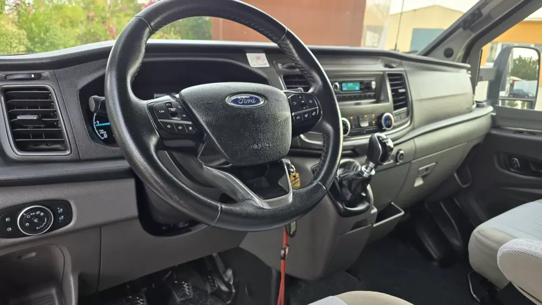 Ford Transit 2020 - 55000 EUR, 65150 km - AUTO.MOTO.pt - 65150km - foto 9 de 34