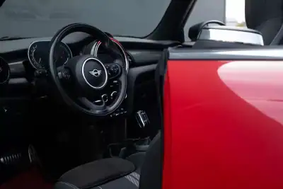 MINI Cooper 2021 - 25999 EUR, 94000 km - AUTO.MOTO.pt - 94000km - foto 18 de 38